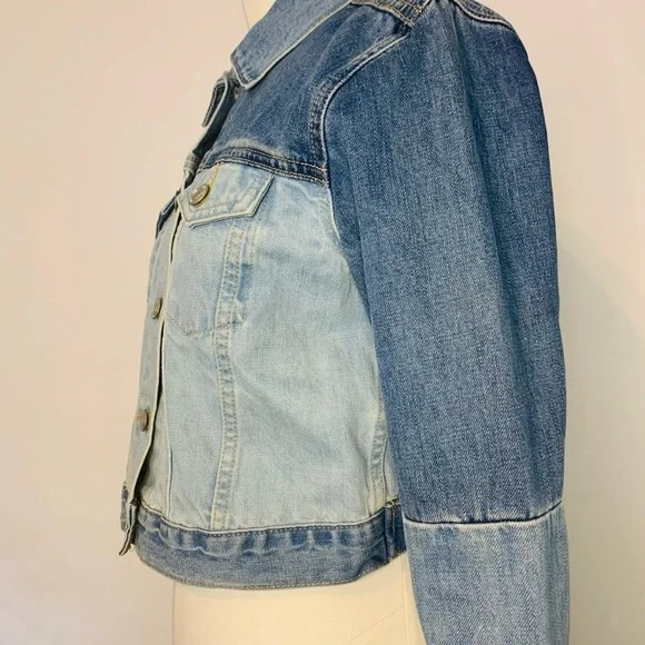 The GAP Women’s Cropped Denim Jacket Size XS - Picture 7 of 10